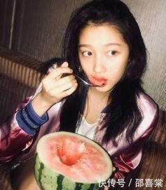 娱乐圈里吃瓜的,揭秘明星幕后故事  第1张 娱乐圈里吃瓜的,揭秘明星幕后故事  第1张