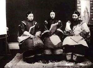 三寸金莲直播在线观看,揭秘古代缠足文化魅力瞬间  第3张 三寸金莲直播在线观看,揭秘古代缠足文化魅力瞬间  第3张